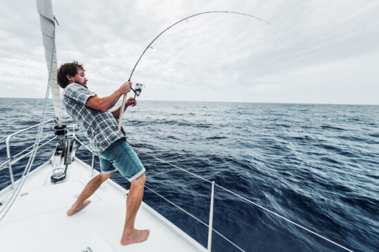 How Should You Approach Fishing in the Wind? - Signaturefishingrods.com